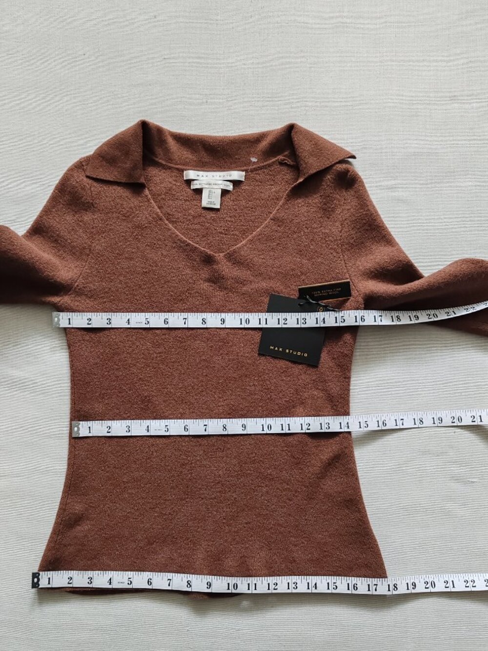Max Studio Brown V-Neck Ribbed Sweater - Picture 8 of 10